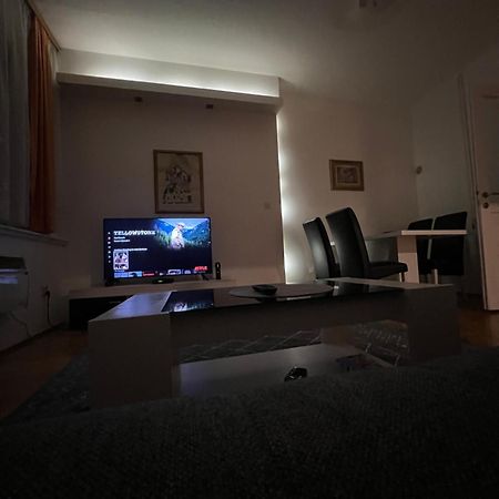 Central Bank Apartment Сараєво Екстер'єр фото